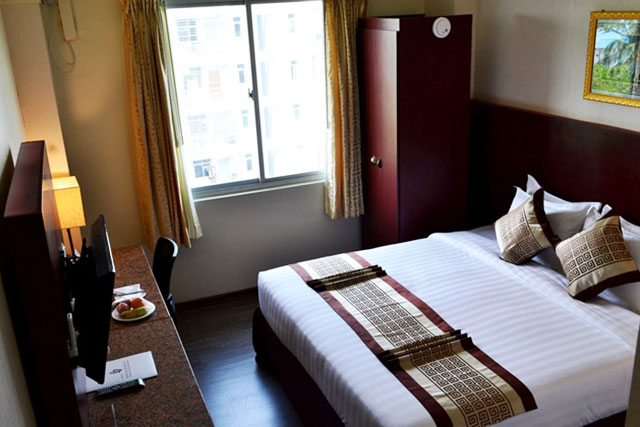 Deluxe Double Room One King Size Bed Hotel Broadway Yangon